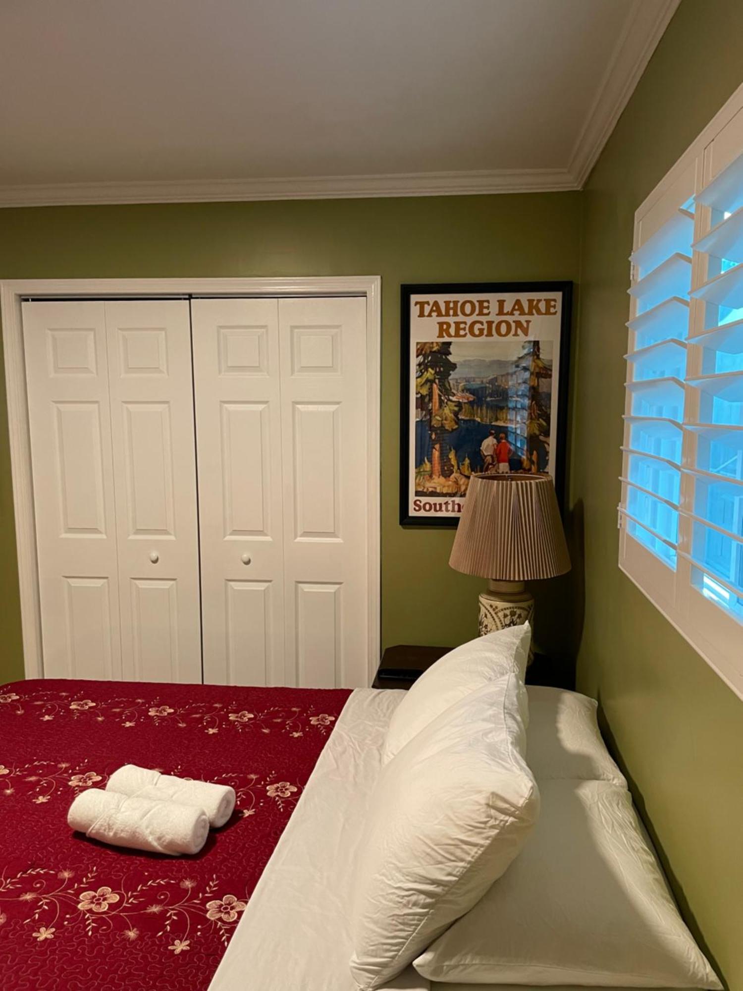Private La Bedroom W Private Half-bathroom - Ac - Wifi - Private Fridge -smart Tv Los Ángeles